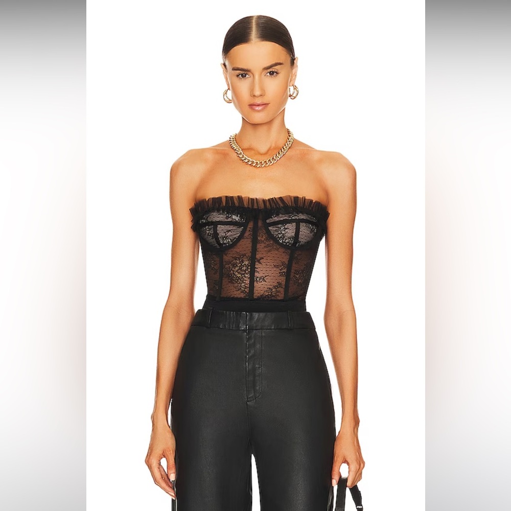 NBD Maren Lace Bustier Top Size S 🔥